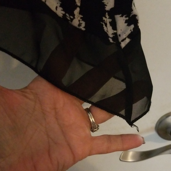 B.l.e.u Woman Gorgeous Shirt! - Picture 3 of 6